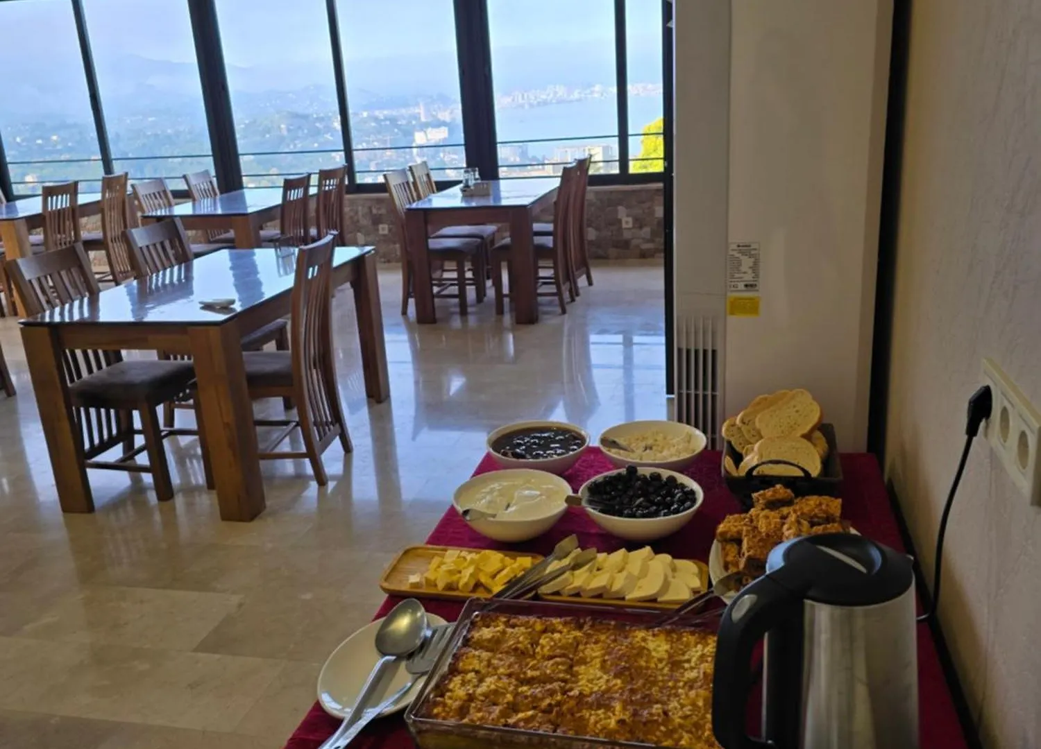 *** Hotel Green Cape Tower Batumi Gruzja